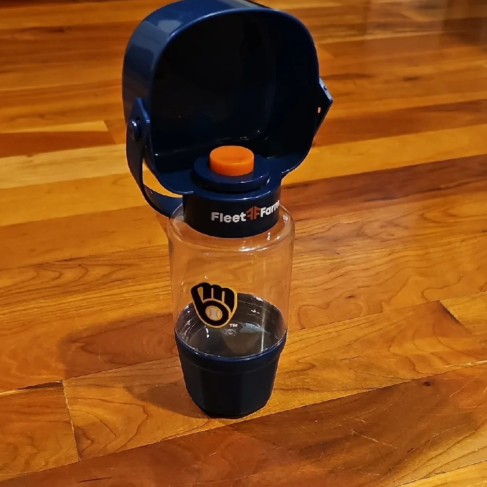 Milwaukee Brewers Pet Water Bottle